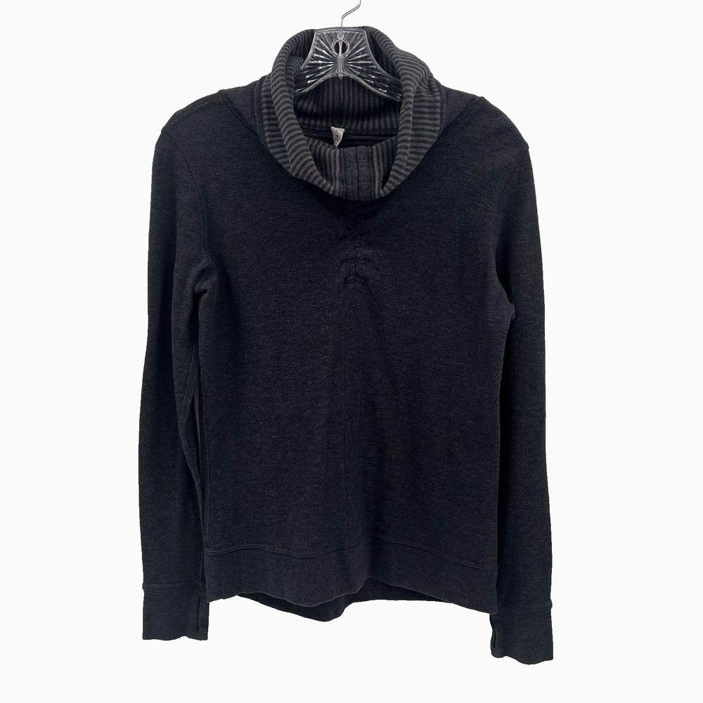 LULULEMON Women's 6 In A Cinch Long-Sleeve Tee Reversible Cowl Neck Gray/Striped